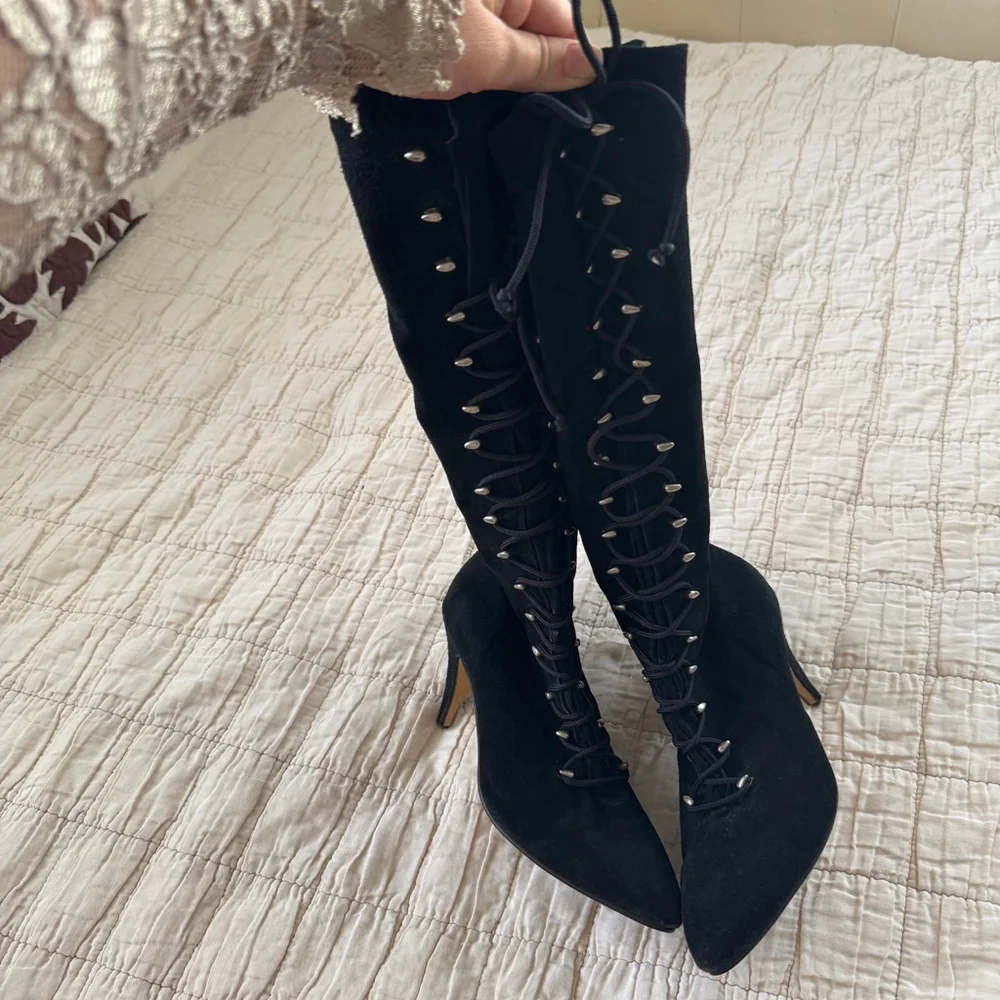 Newport News Vintage Knee High Lace Up Boots / Heels • Size: 6.5 - Picture 4 of 7